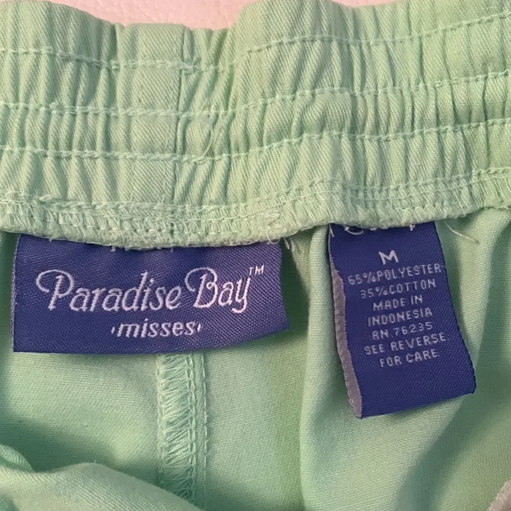 Paradise Bay Misses Green Shorts Size M